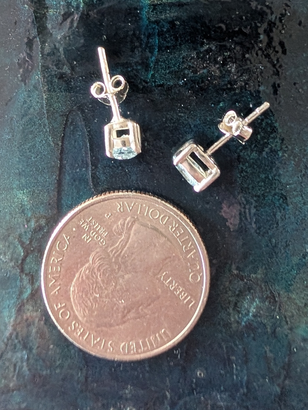 Sterling Silver Genuine Blue Topaz Oval Stud Earrings 🆕 - Picture 5 of 6